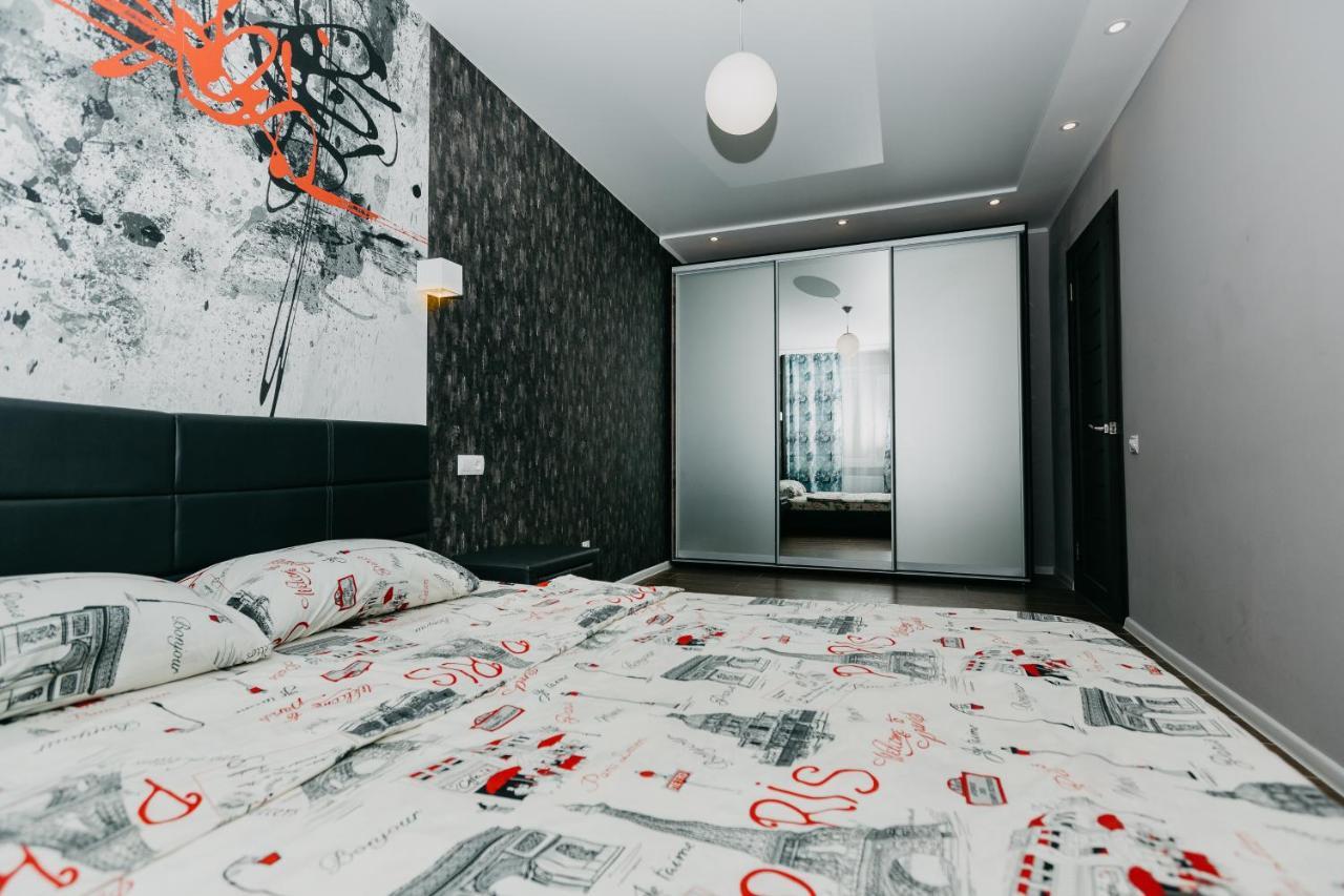 Luxury Apartment Sumy Exteriör bild