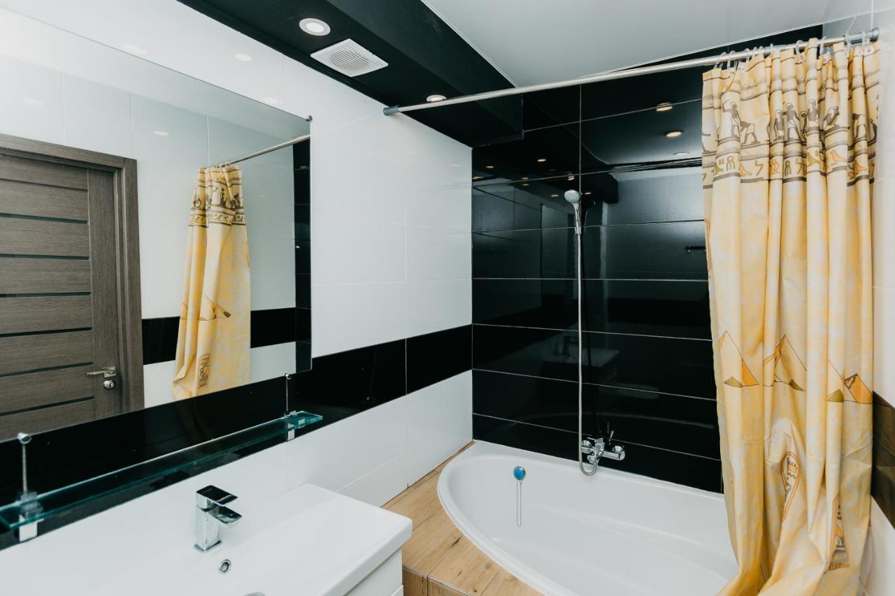 Luxury Apartment Sumy Exteriör bild